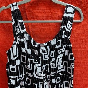 Pursuits LTd women’s blouse